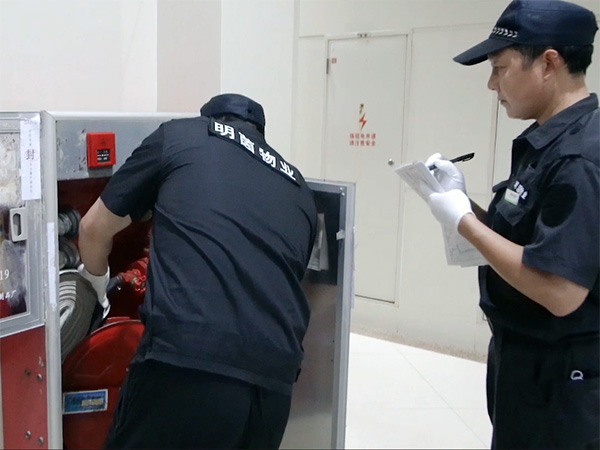 消防栓定期检查